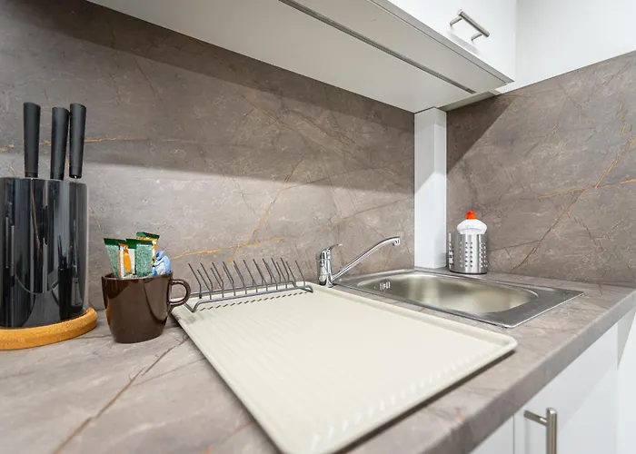 Cute Gallery Flat In Budapest, Spring *