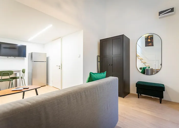Cute Gallery Flat In Budapest, Spring Διαμέρισμα *